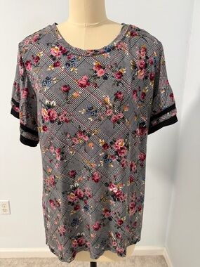 Time and Tru Pink Floral Plaid Short Sleeve Top SZL (12-14)